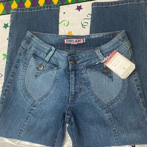 Straight low rise jeans